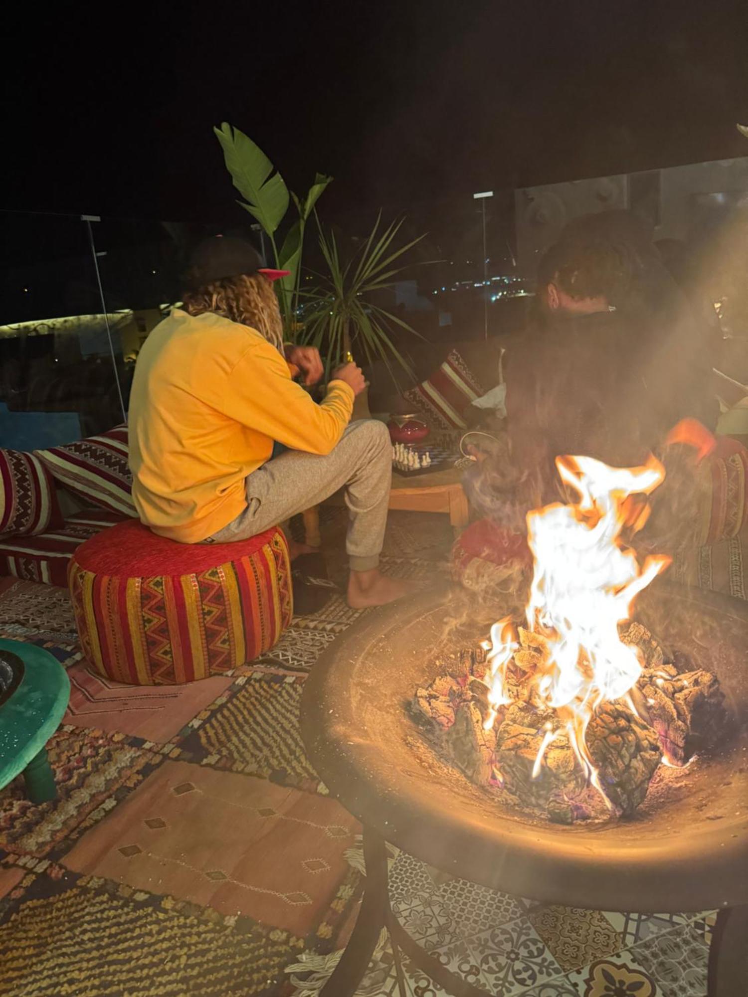 Playa Del Sol Surf House Hostel Tamraght Bagian luar foto