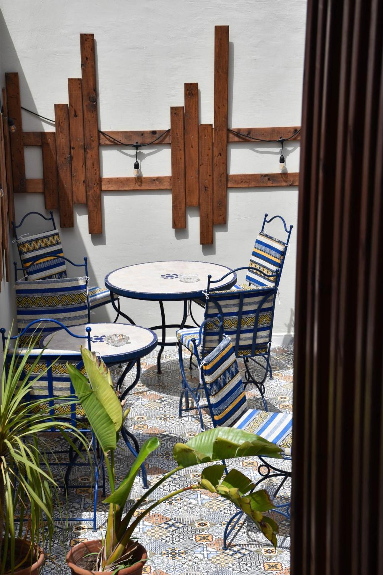 Playa Del Sol Surf House Hostel Tamraght Bagian luar foto