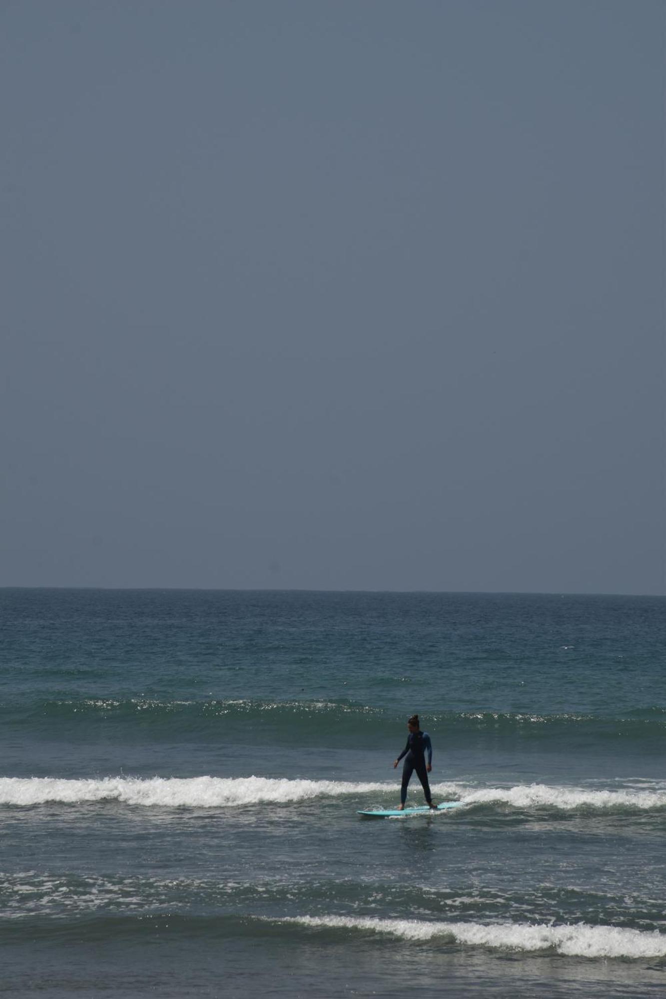 Playa Del Sol Surf House Hostel Tamraght Bagian luar foto