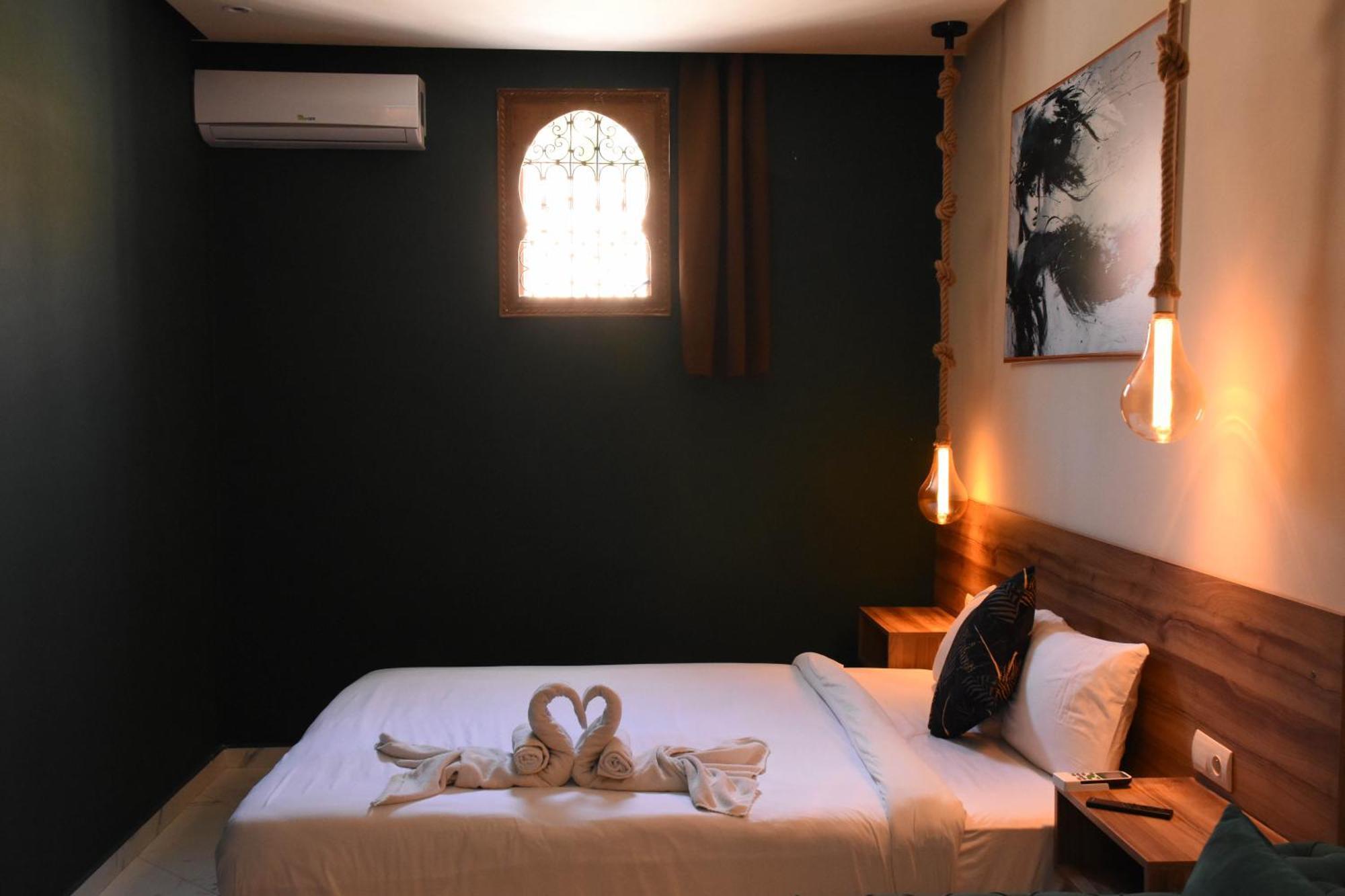 Playa Del Sol Surf House Hostel Tamraght Bagian luar foto