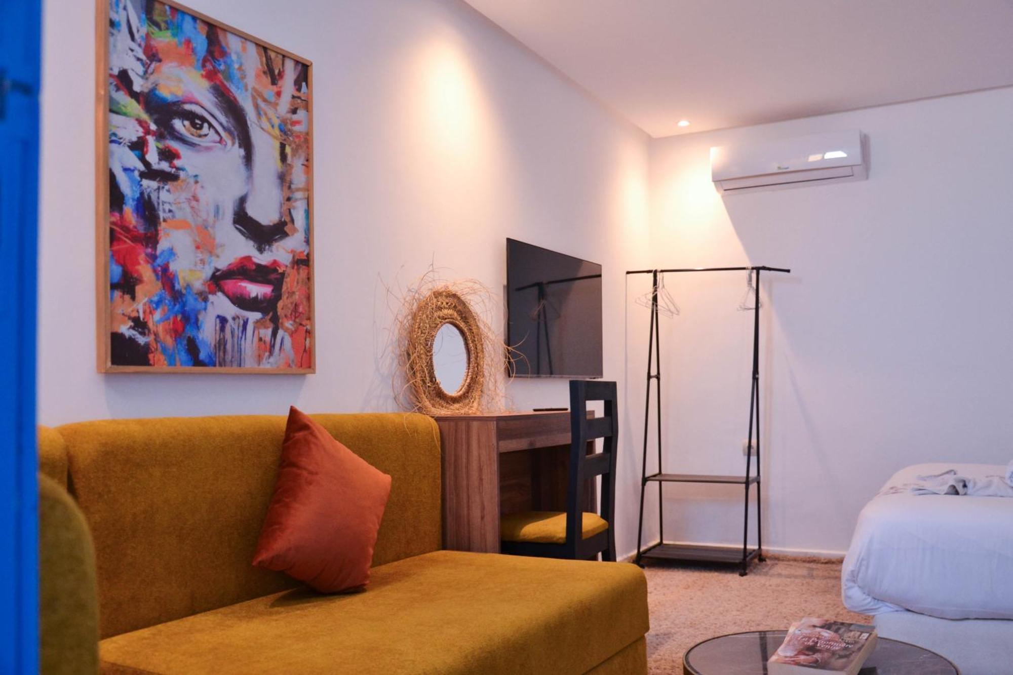 Playa Del Sol Surf House Hostel Tamraght Bagian luar foto