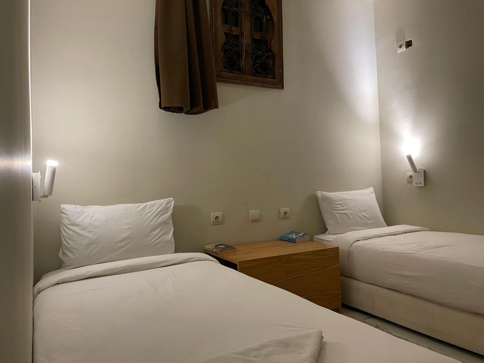 Playa Del Sol Surf House Hostel Tamraght Bagian luar foto