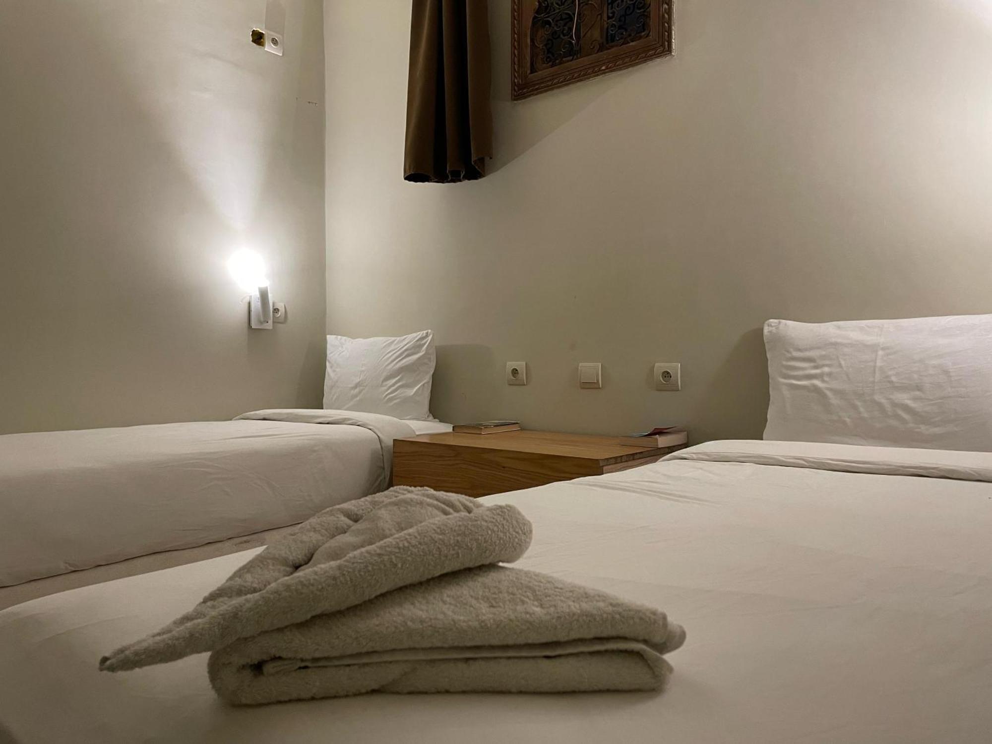 Playa Del Sol Surf House Hostel Tamraght Bagian luar foto